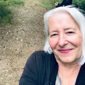 Meet your Posher, Joyce